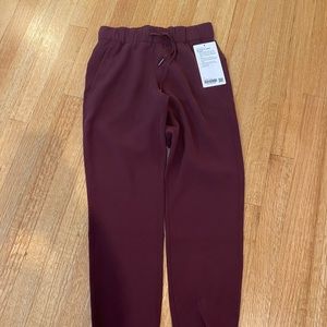 adorable garnet woven joggers